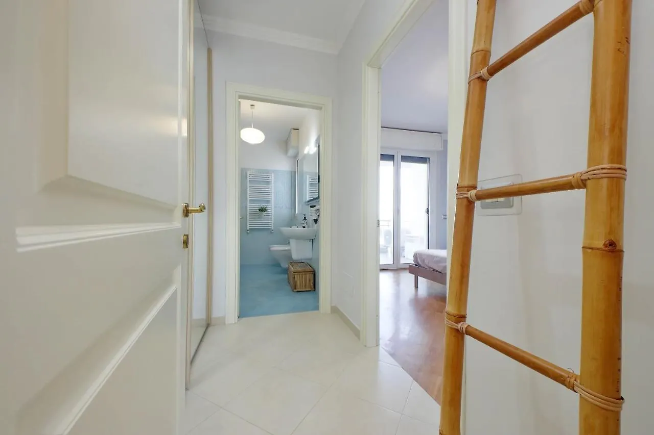 Bilocale Con Vista Sull'Aeroporto - Comodo Per Il Viaggio Fiumicino Apartment