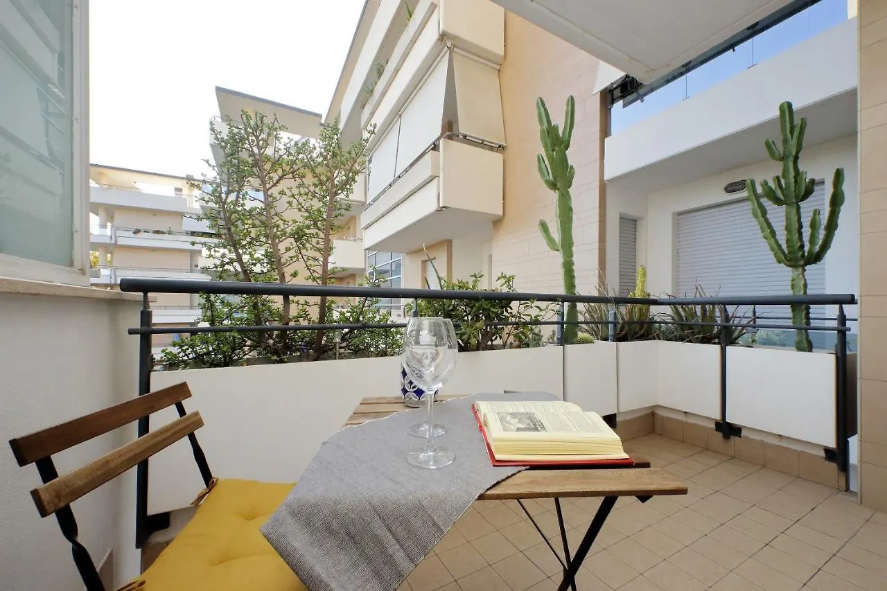 Bilocale Con Vista Sull'Aeroporto - Comodo Per Il Viaggio Fiumicino Apartment